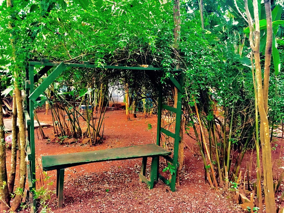 Hostel Garden Stone Puerto Iguazú Exterior foto