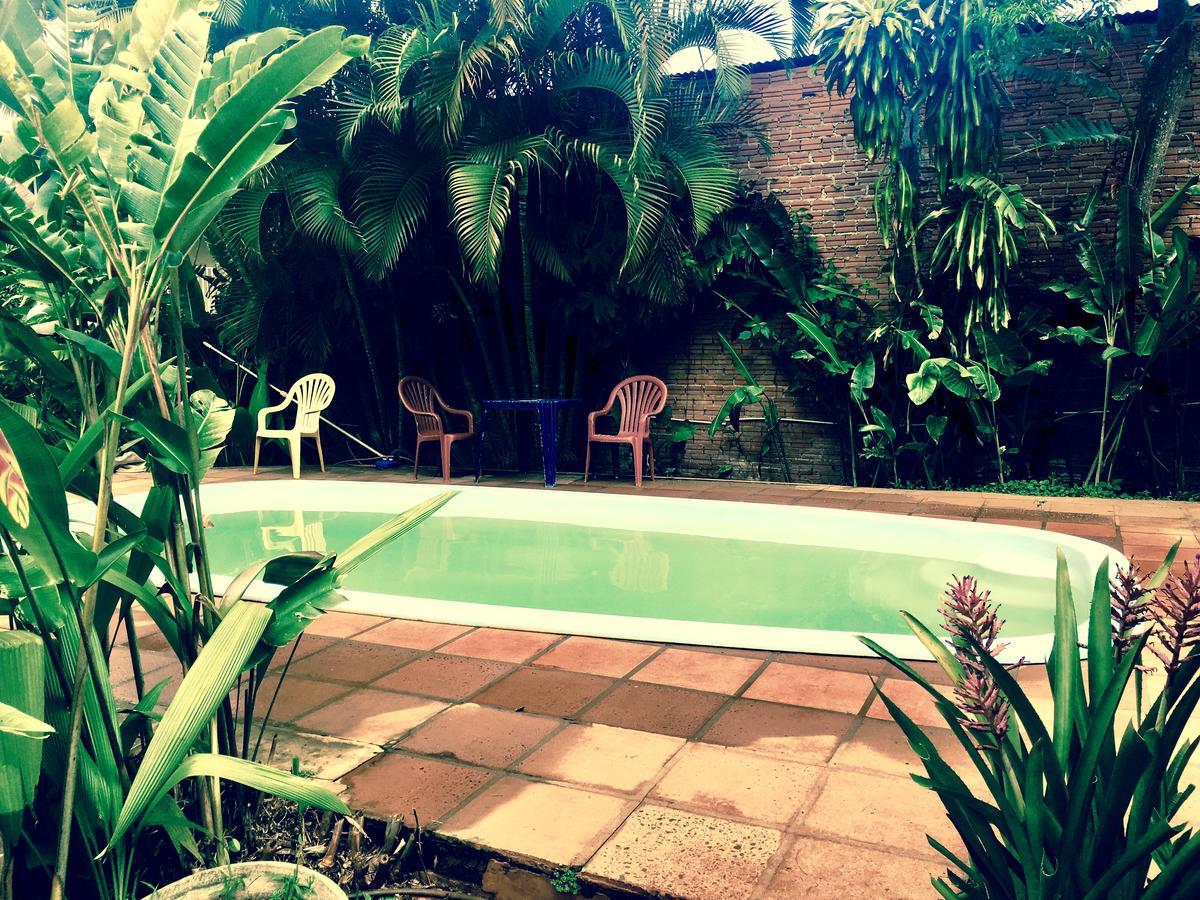 Hostel Garden Stone Puerto Iguazú Exterior foto